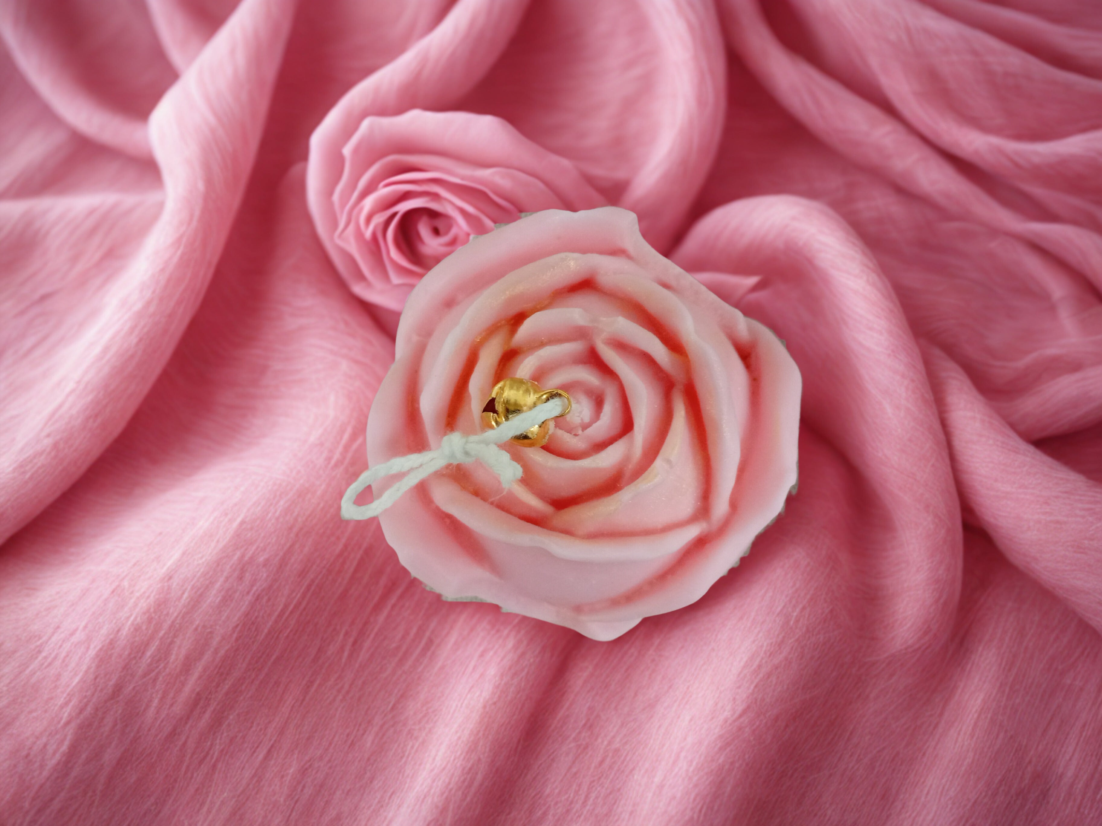 Rose parfumée cachemire & soie – 190 g FC3M Home